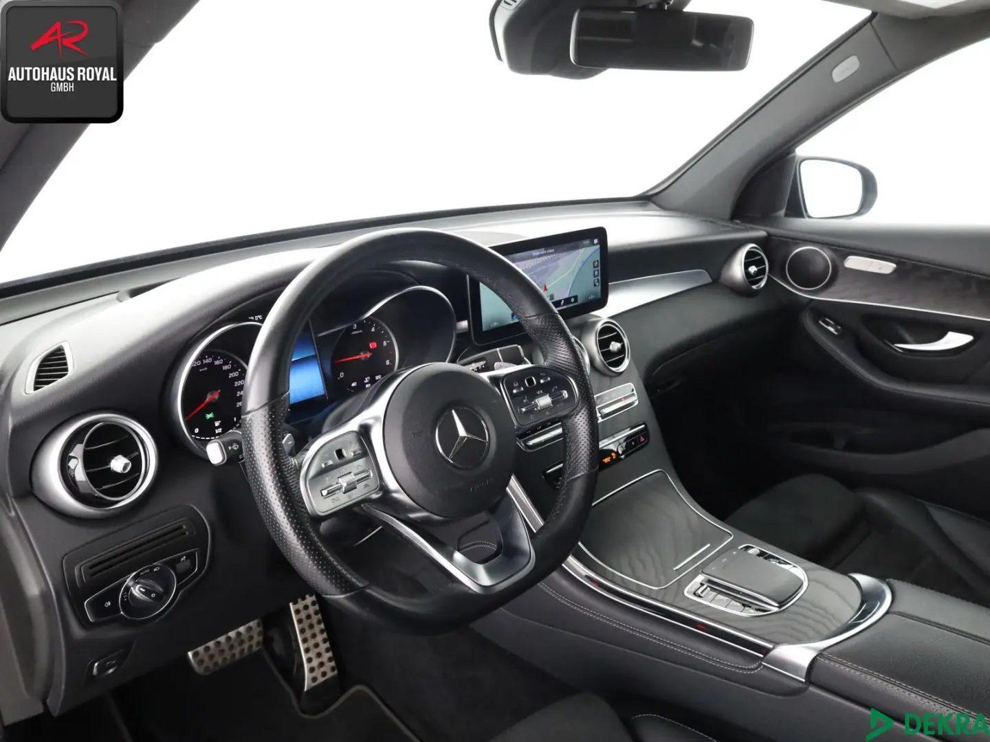GLC 220 d 4M AMG NIGHT HEADUP,KAMERA,DISTRONIC