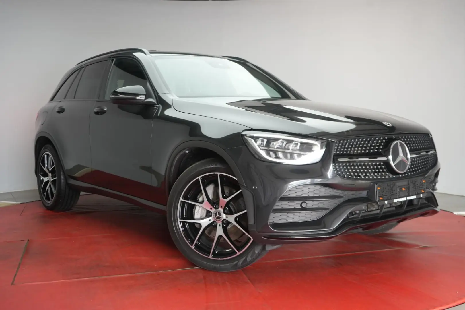 GLC 200 4Matic 9G-Tronic AMG Navi/Temp/Kamera/LE