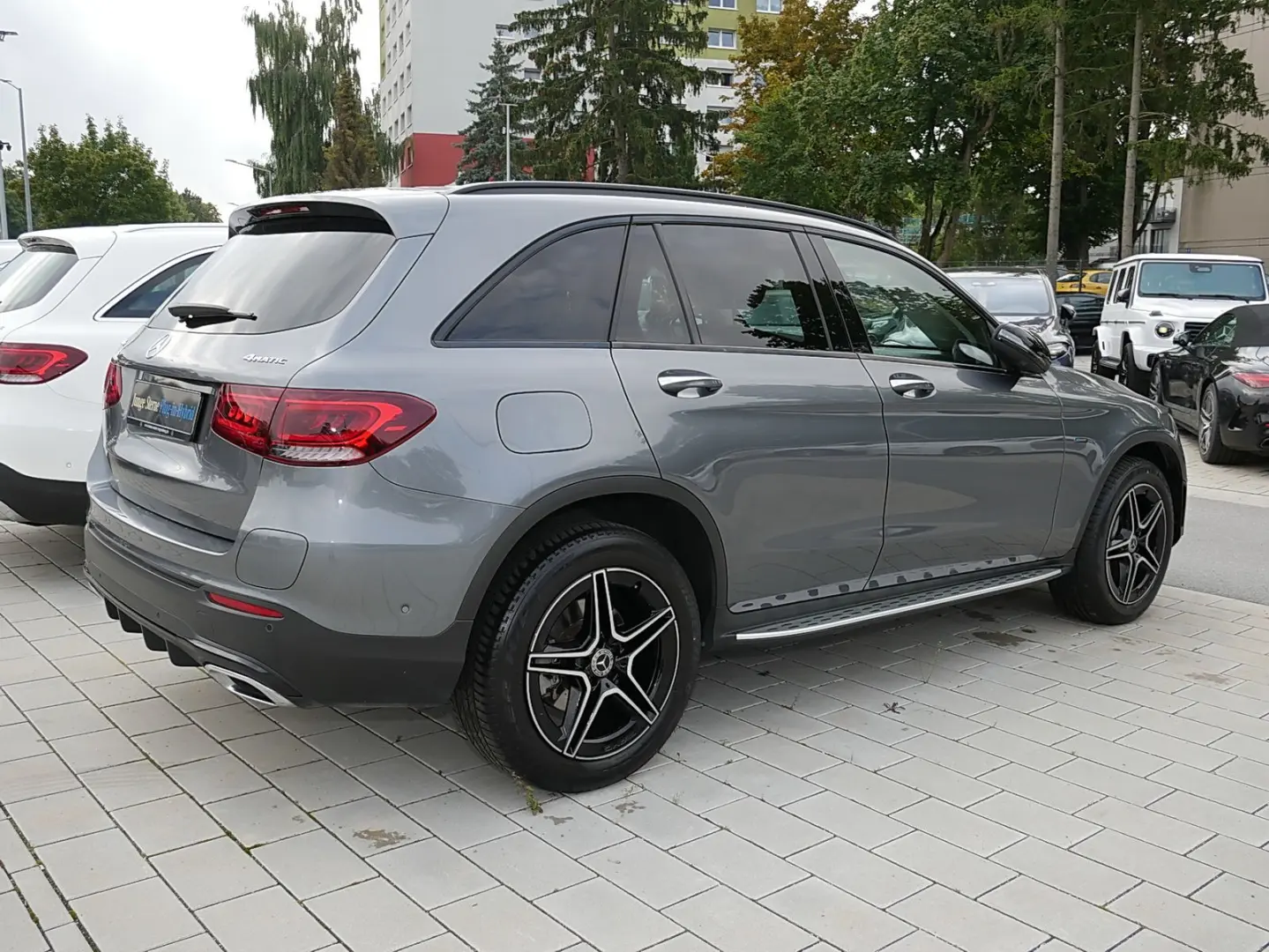GLC 300 d 4M AMG+360°+KEYLESS-GO+NIGHT+LED+SHZ++