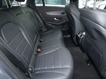 GLC 300 d 4M AMG+360°+KEYLESS-GO+NIGHT+LED+SHZ++