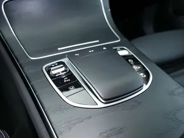 GLC 300 d 4M AMG+360°+KEYLESS-GO+NIGHT+LED+SHZ++