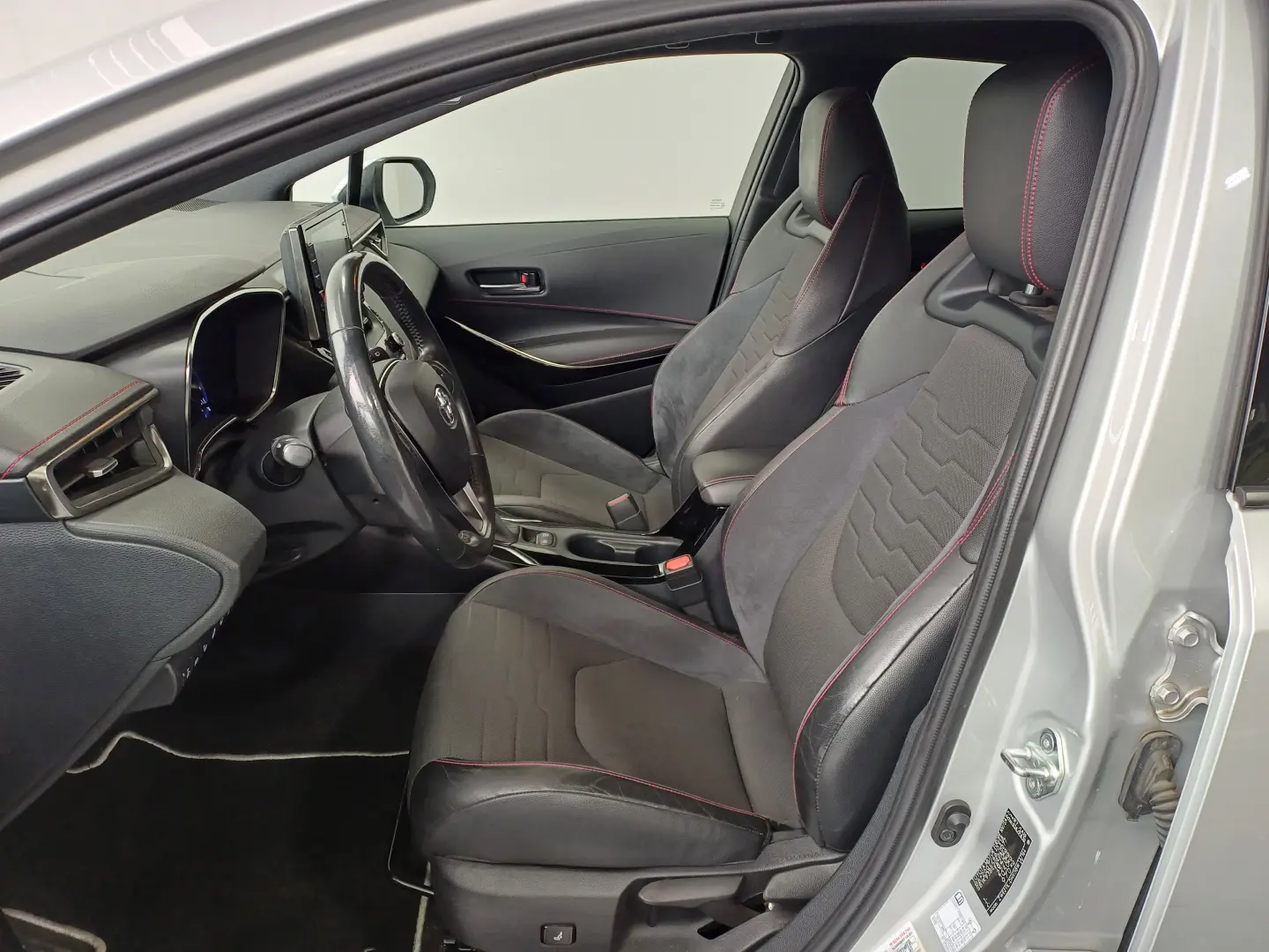 Toyota Corolla Hybrid 1,8L 122CP Automat