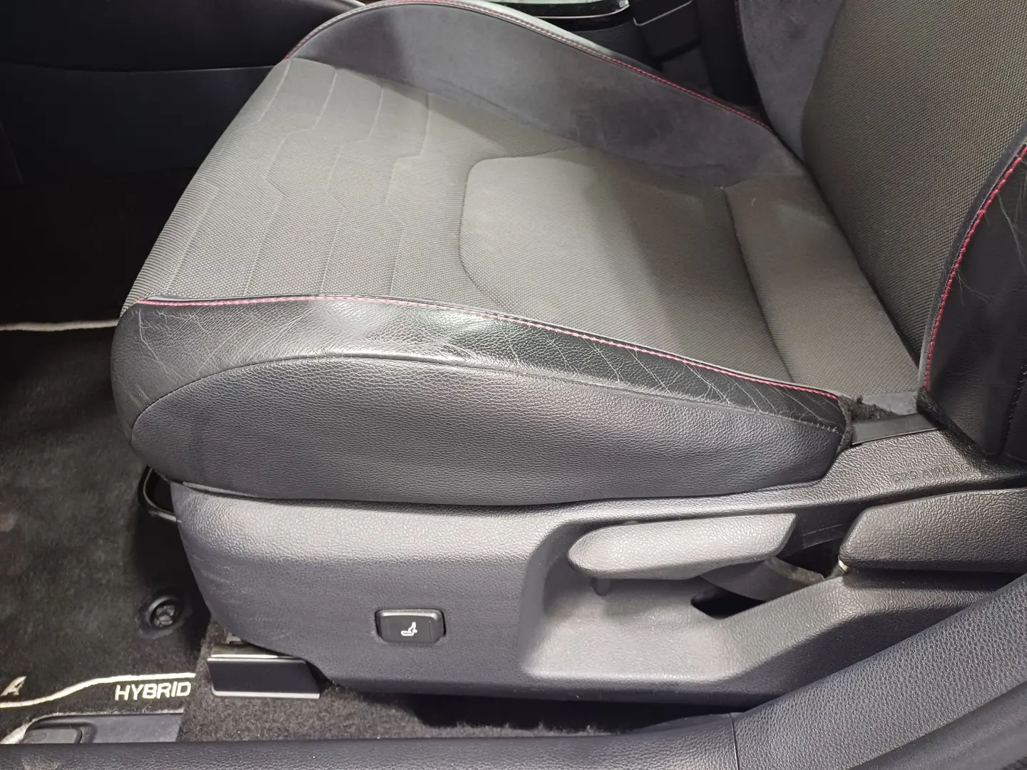 Toyota Corolla Hybrid 1,8L 122CP Automat