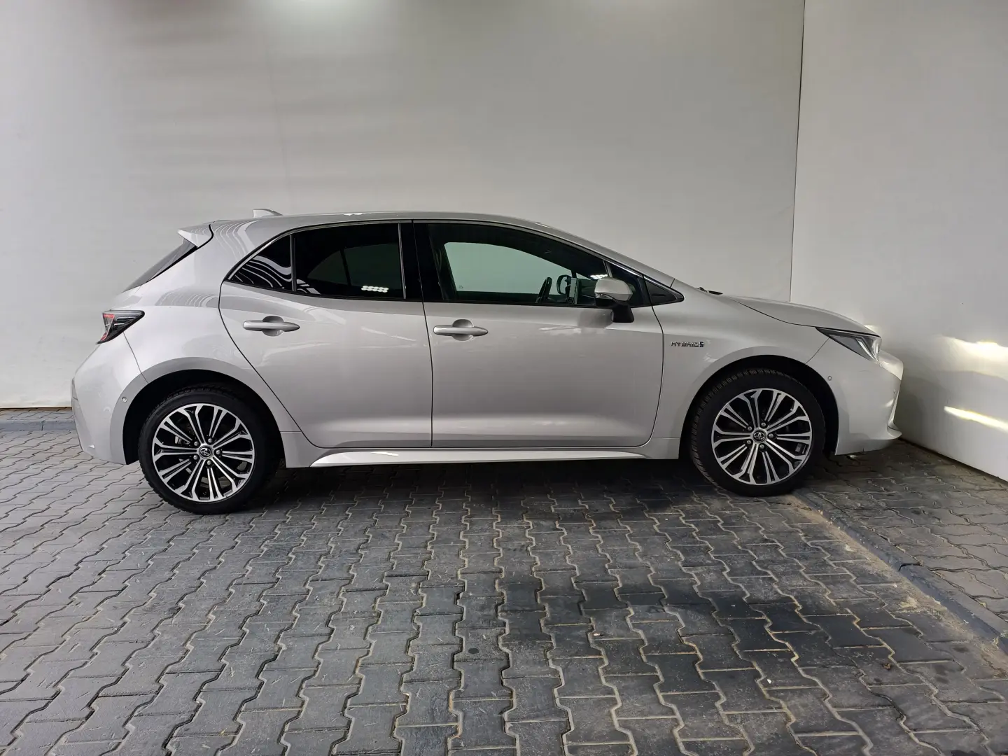 Toyota Corolla Hybrid 1,8L 122CP Automat