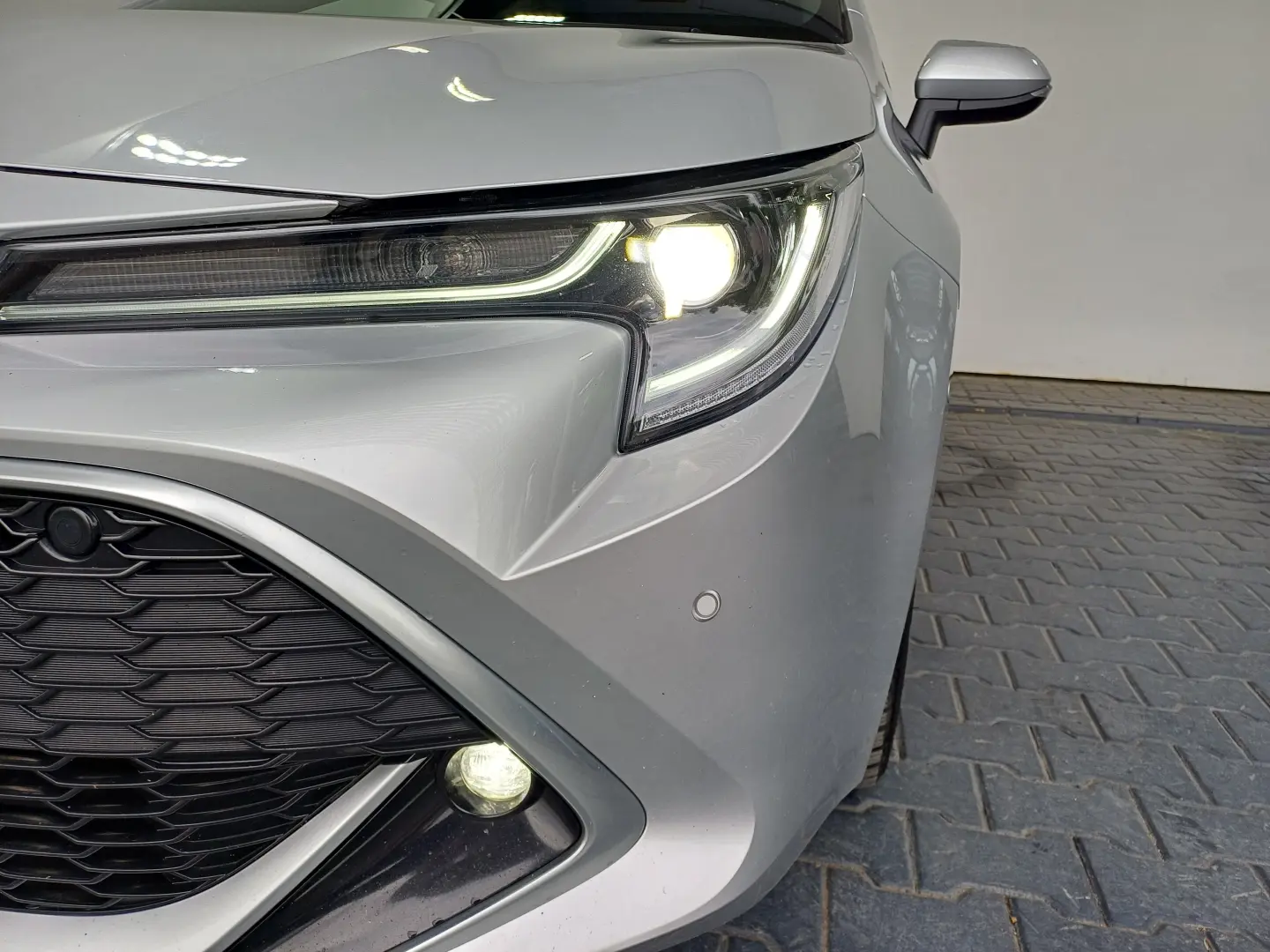 Toyota Corolla Hybrid 1,8L 122CP Automat