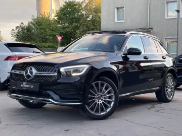 GLC 300 e 4Matic AMG-LINE PANO R-KAM LEDER 20´Z