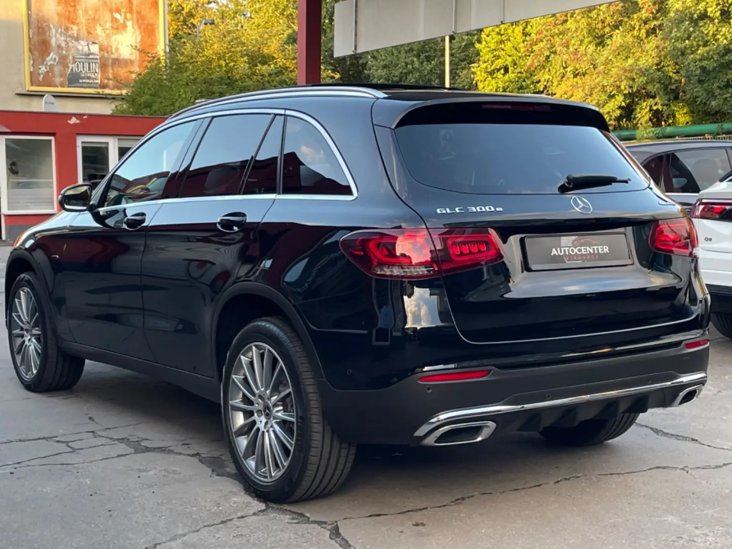 GLC 300 e 4Matic AMG-LINE*PANO*R-KAM*LEDER*20´Z