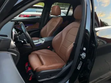 GLC 300 e 4Matic AMG-LINE*PANO*R-KAM*LEDER*20´Z