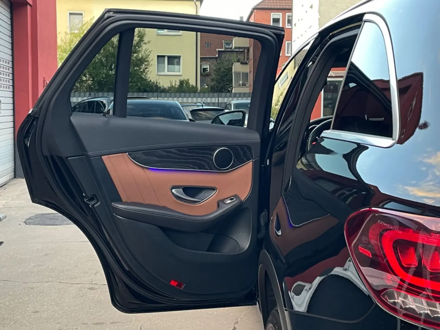 GLC 300 e 4Matic AMG-LINE*PANO*R-KAM*LEDER*20´Z