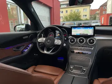 GLC 300 e 4Matic AMG-LINE*PANO*R-KAM*LEDER*20´Z