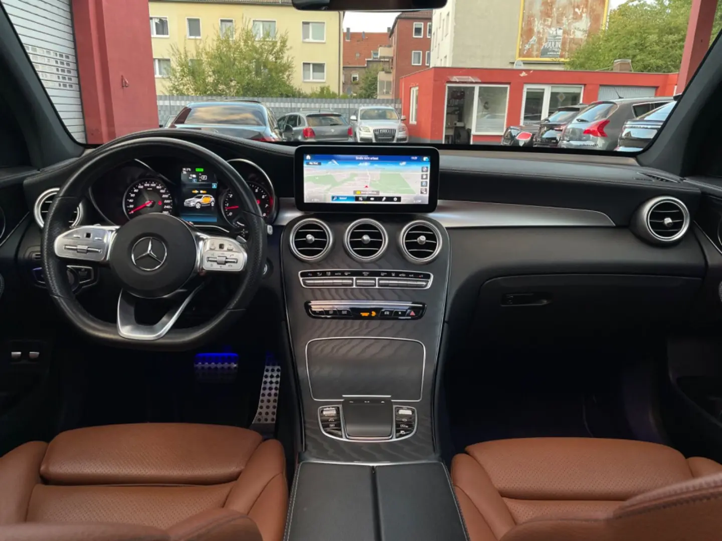 GLC 300 e 4Matic AMG-LINE*PANO*R-KAM*LEDER*20´Z