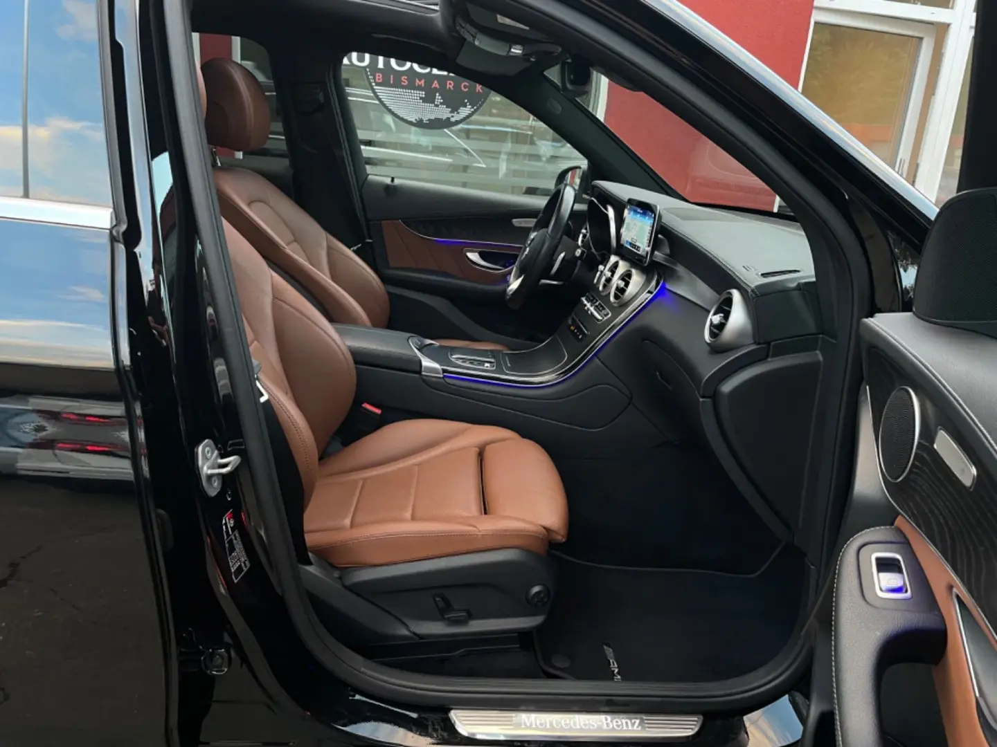 GLC 300 e 4Matic AMG-LINE*PANO*R-KAM*LEDER*20´Z
