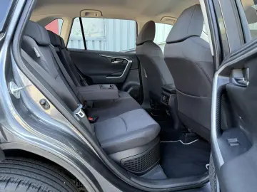 RAV 4 HYBRID TEAM DEUTSCHLAND/TECHNIK-PAKET/DAB