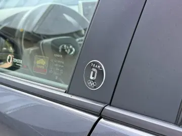 RAV 4 HYBRID TEAM DEUTSCHLAND/TECHNIK-PAKET/DAB