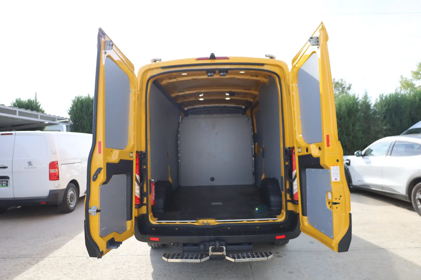 Ford Transit L3H2 2.0 130cp