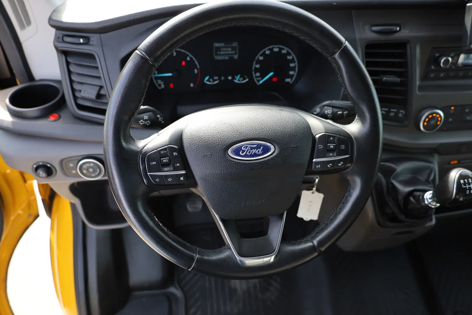 Ford Transit L3H2 2.0 130cp