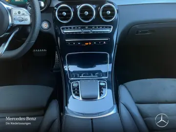 GLC 300 e 4M AMG/Night/DigiDispl/Burmest/Distr