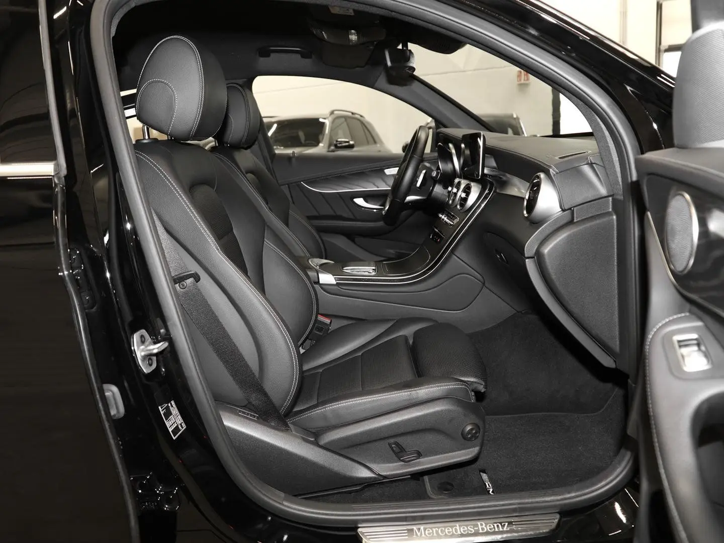 GLC 220 d 4M Coupé AMG Rückfahrkamera LED AHK