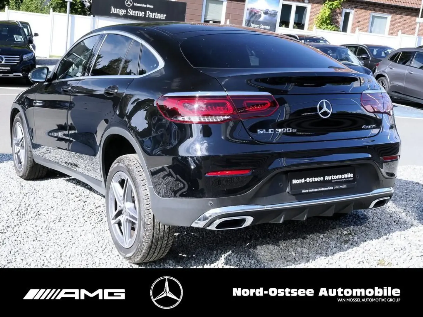 GLC 300 e 4M COUPÉ AMG SPUR TOTWINKEL BURMESTER