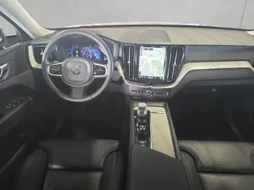 XC60 B5 B AWD Plus Dark