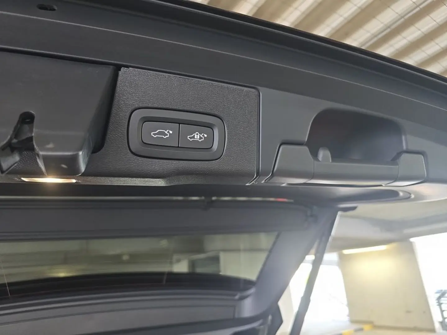 XC60 B5 B AWD Plus Dark