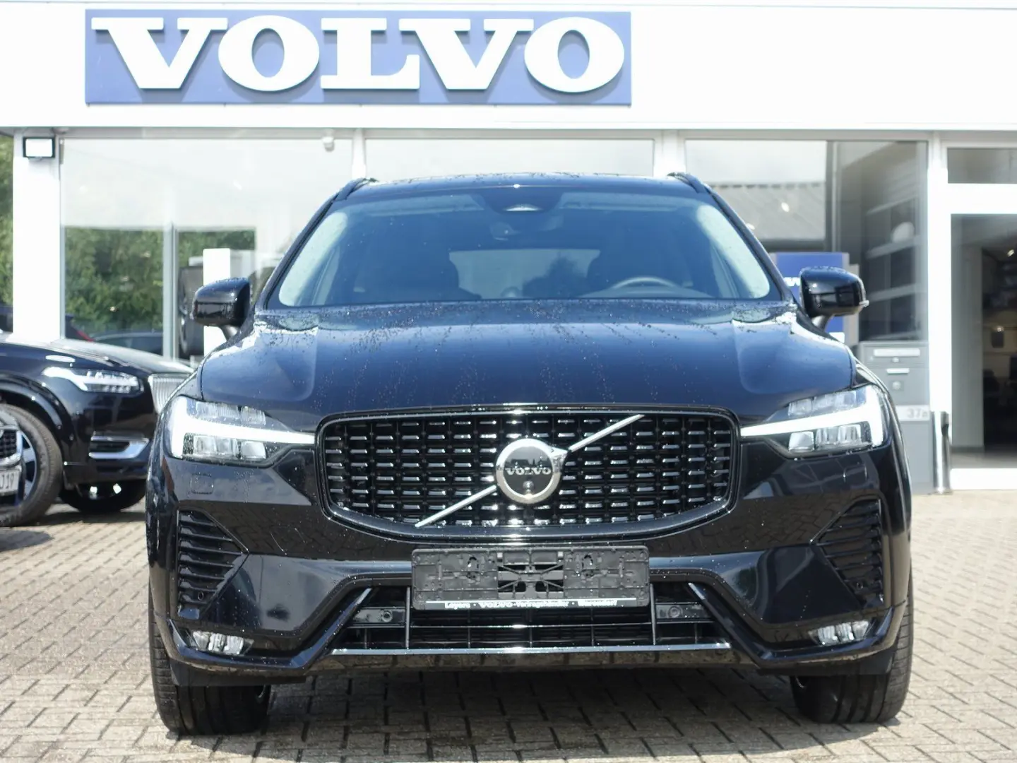 XC60 Ultra Dark B5 AWD/Four-C/360°Cam/Massage