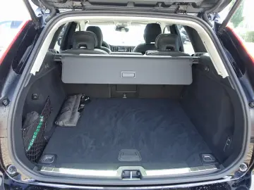 XC60 Ultra Dark B5 AWD/Four-C/360°Cam/Massage