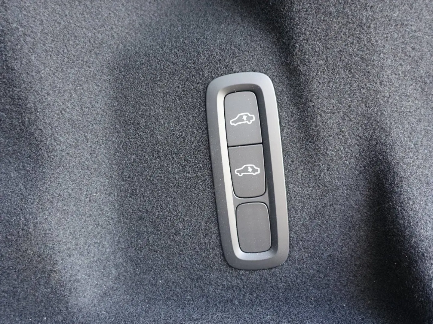 XC60 Ultra Dark B5 AWD/Four-C/360°Cam/Massage