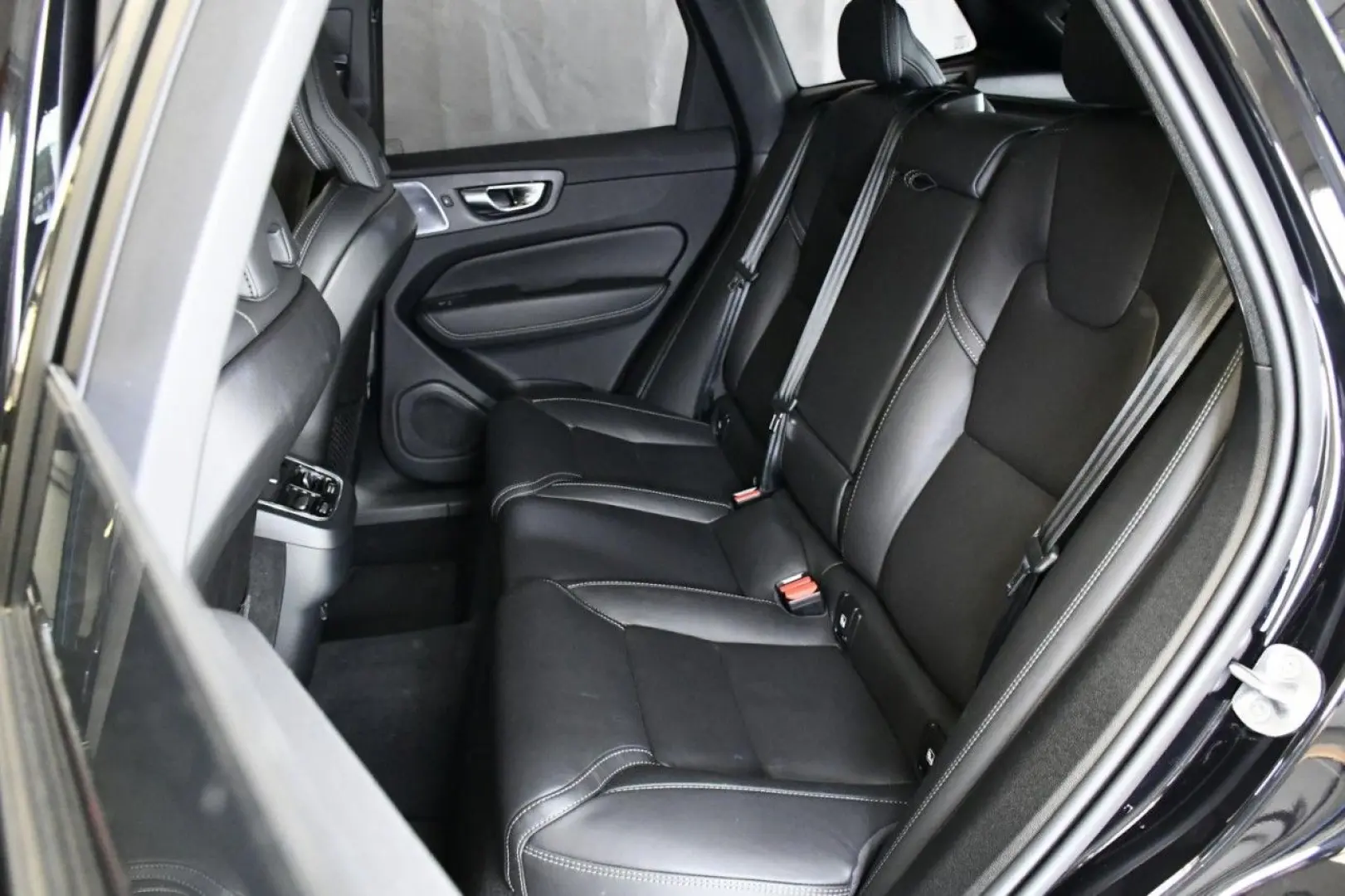 XC60 Ultim. Black AWD ACC*B&W*HuD*360*PAN*MASSAG