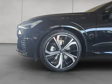 XC60 B5 B AWD Plus Dark