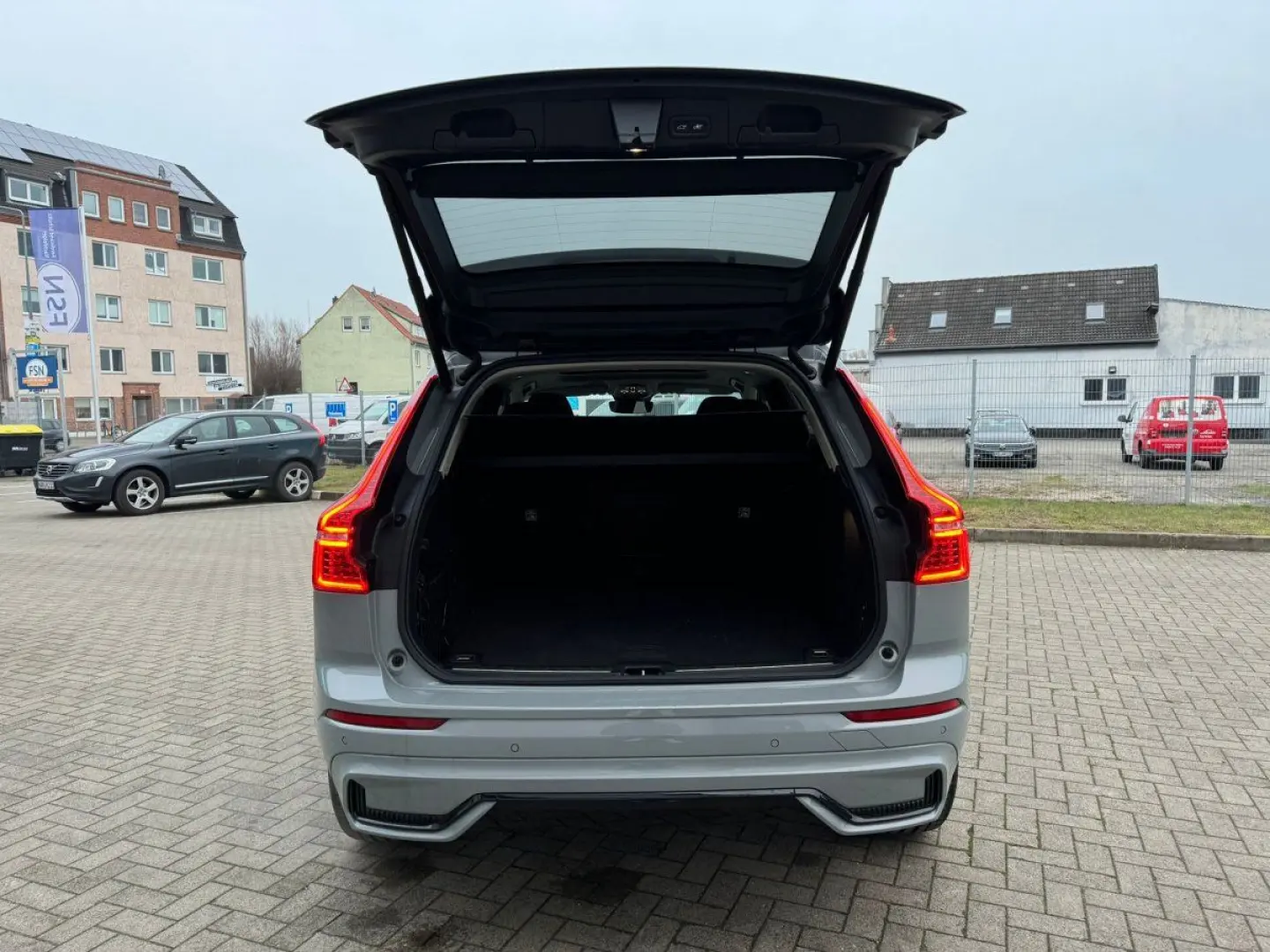 XC60 B5 AWD Ultra Dark Luftfahrwerk Bowers & Wil