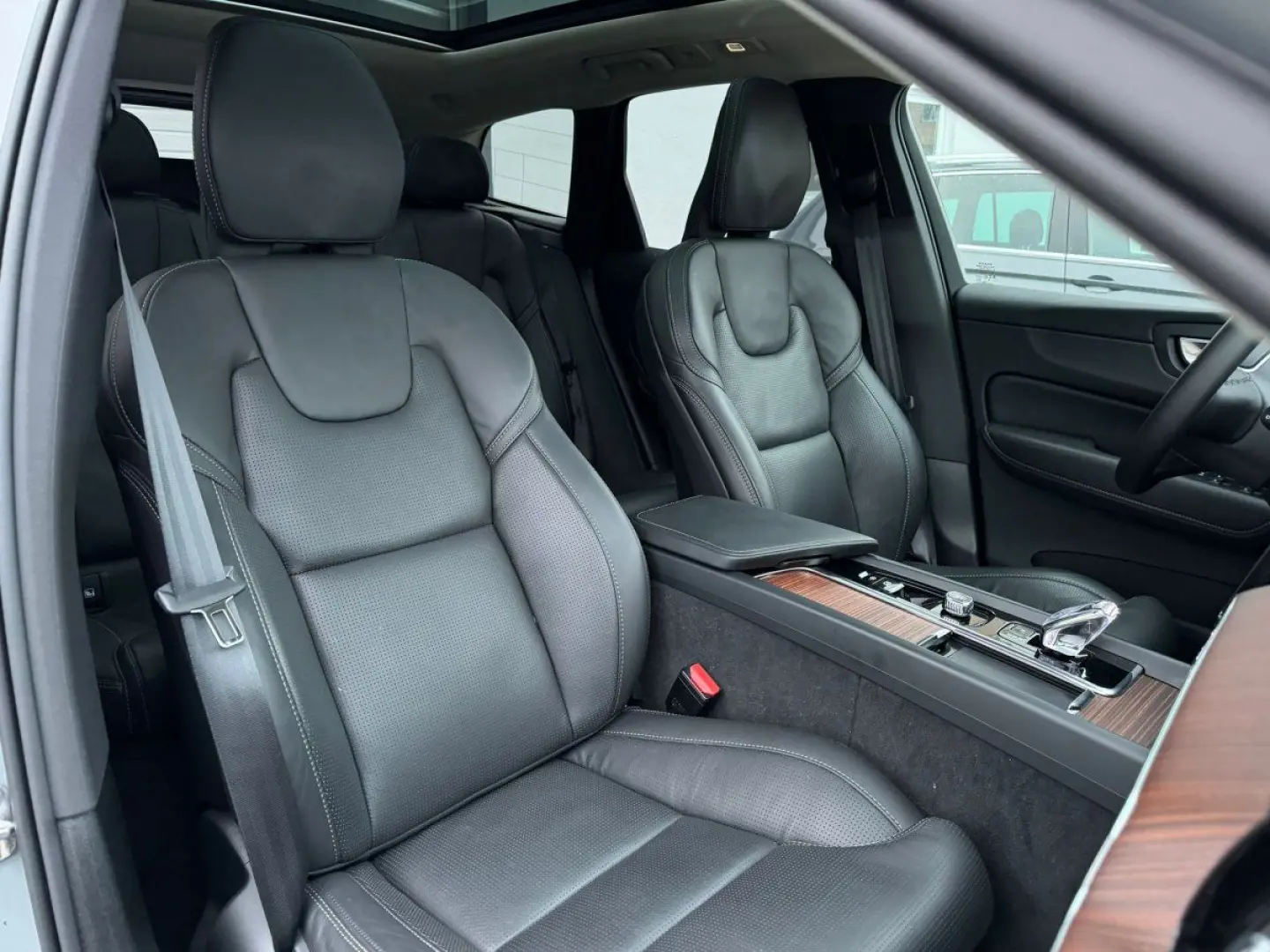 XC60 B5 AWD Ultra Dark Luftfahrwerk Bowers & Wil