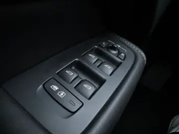 XC60 B5 AWD Ultra Dark Luftfahrwerk Bowers & Wil