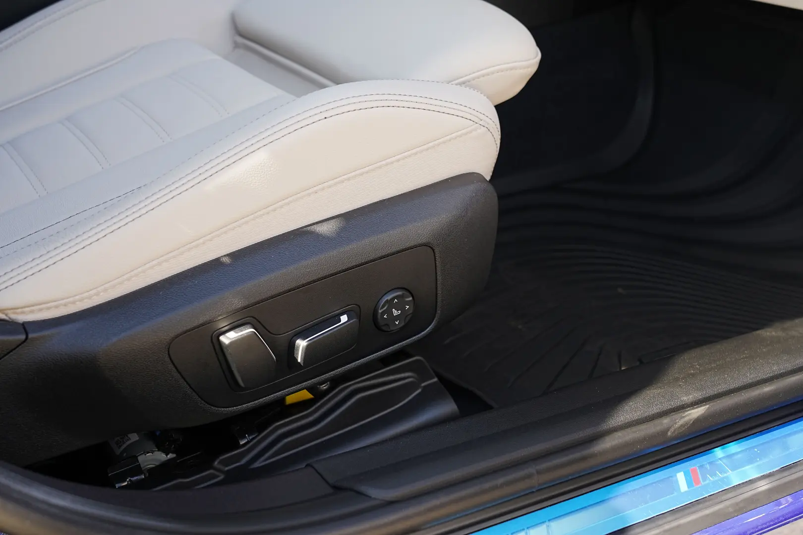 BMW Seria 3 320d xDrive AT MHEV