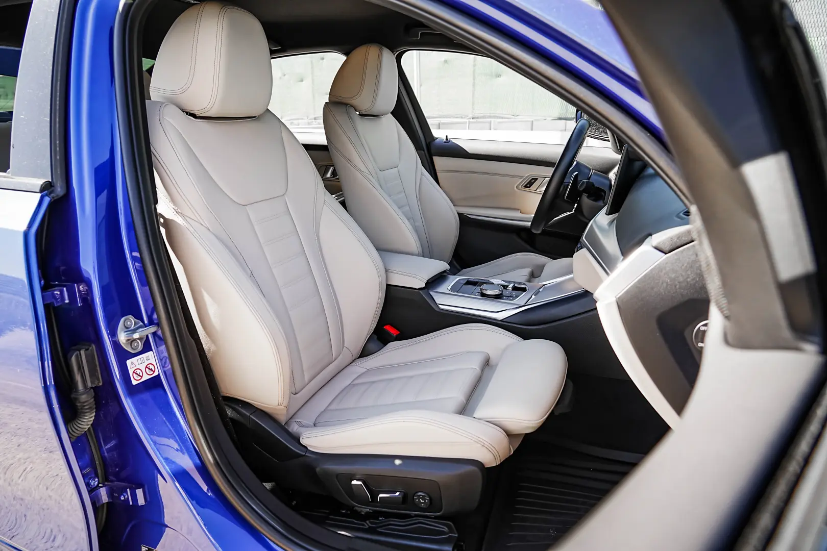 BMW Seria 3 320d xDrive AT MHEV