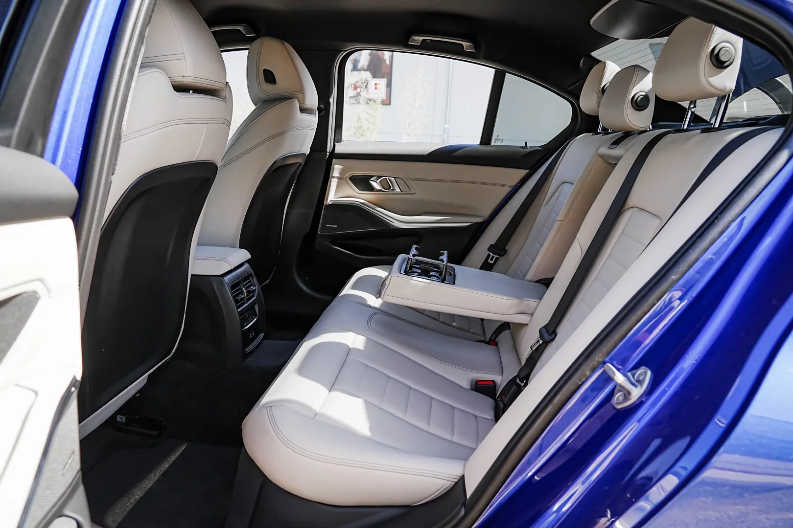BMW Seria 3 320d xDrive AT MHEV