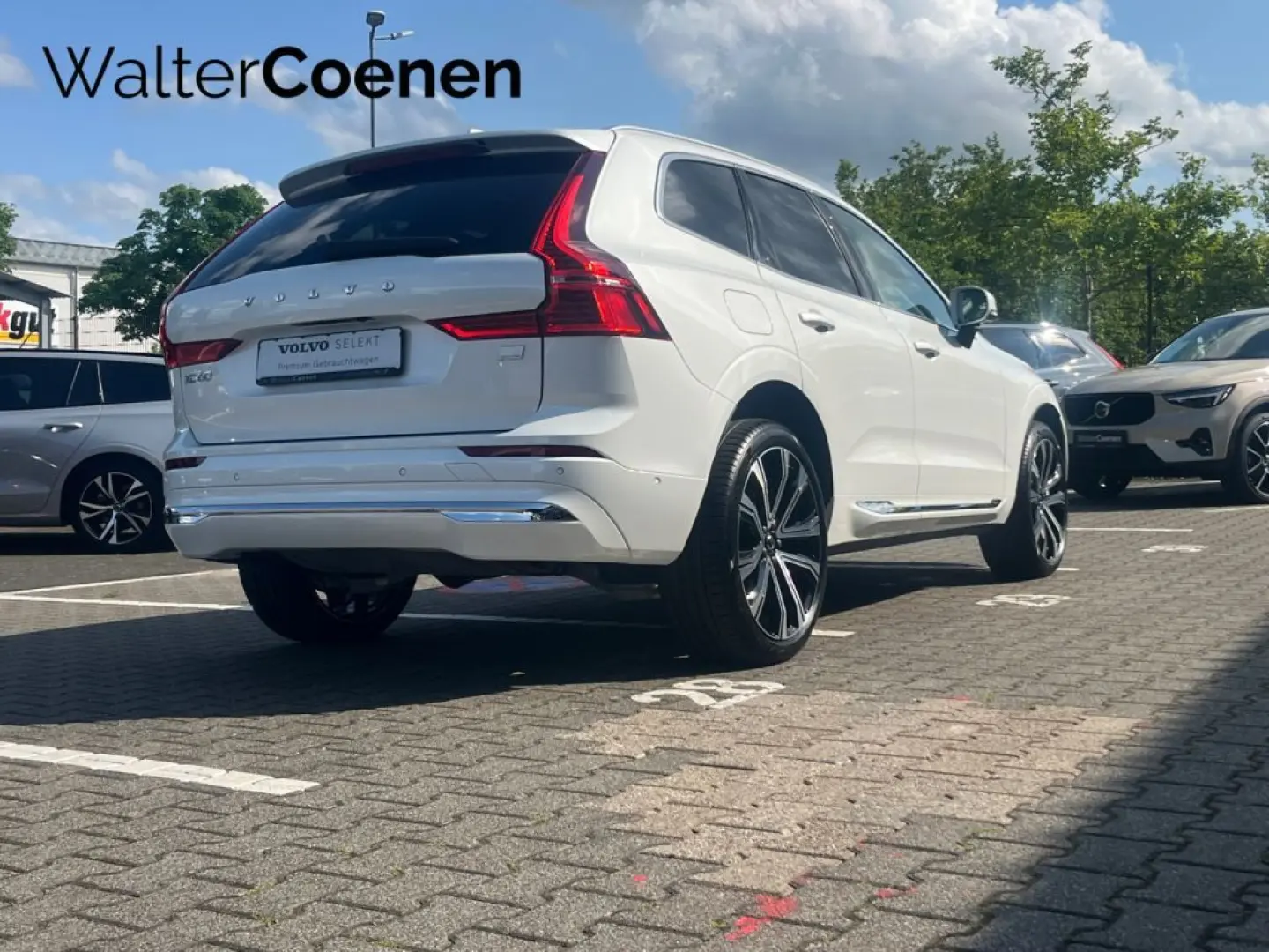 XC60 T8 AWD Sitzbelüftung+360'Kam+Memory+PA+PDC