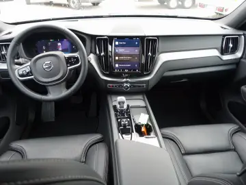 XC60 Black Edition Ultra T8 AWD/Massage/Pano/CAM