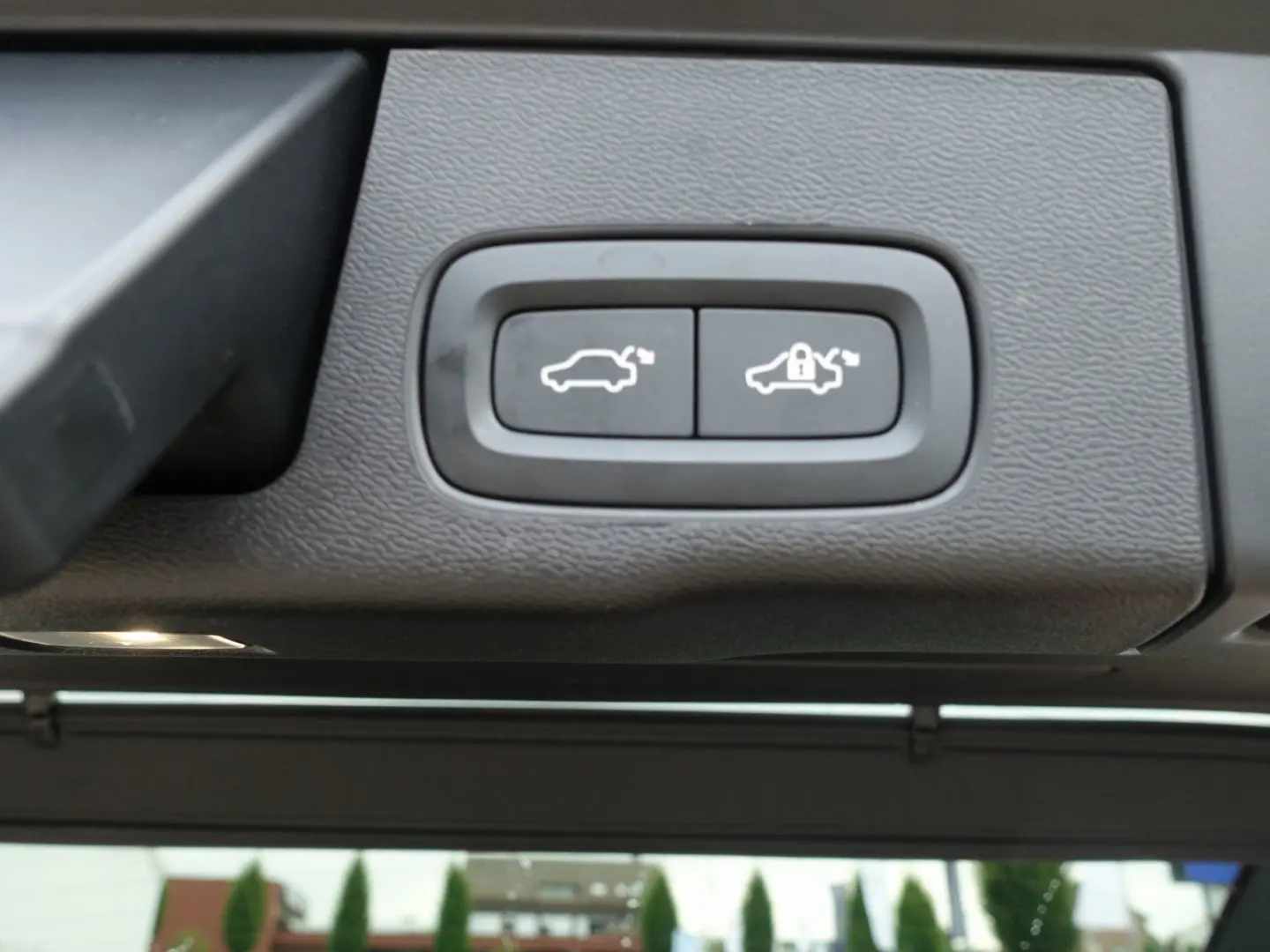 XC60 Black Edition Ultra T8 AWD/Massage/Pano/CAM