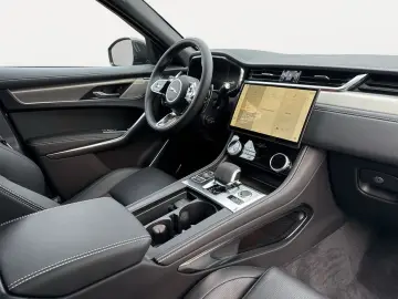 F-Pace D200 AWD R-Dynamic SE