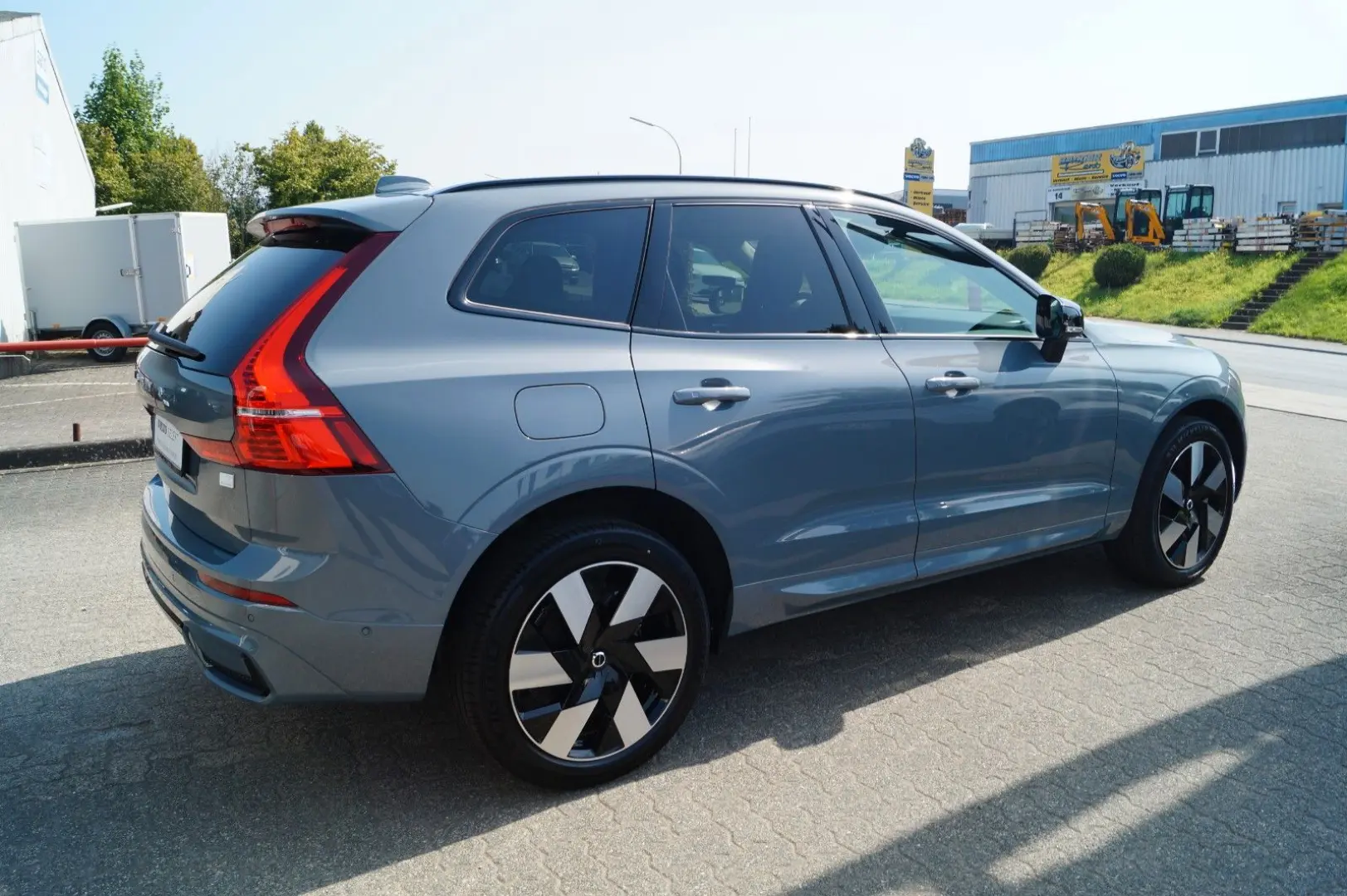 XC60 T8 AWD PlugIn Hybrid Plus Dark Aut/360°/20