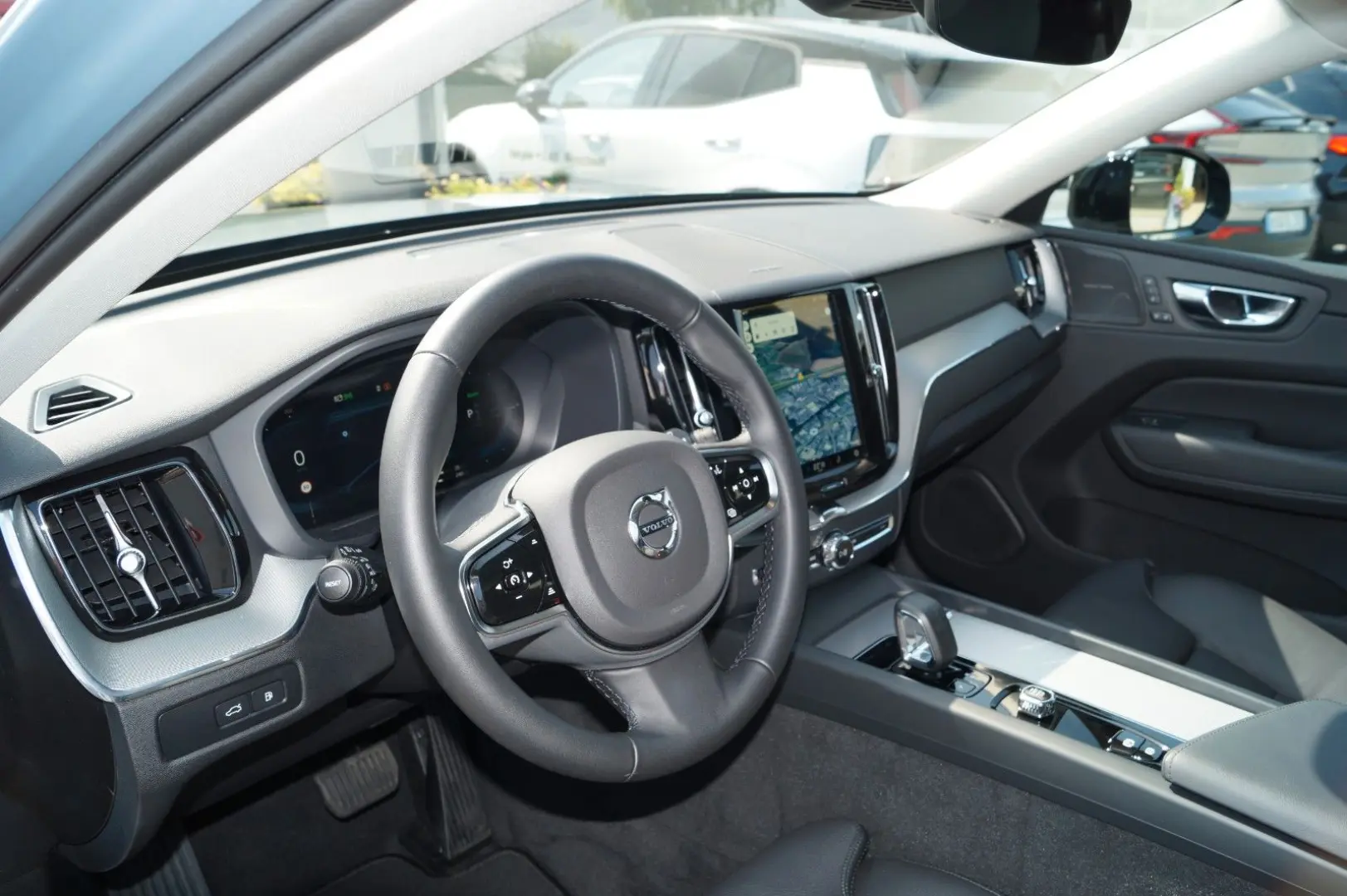 XC60 T8 AWD PlugIn Hybrid Plus Dark Aut/360°/20