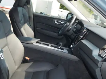 XC60 T8 AWD PlugIn Hybrid Plus Dark Aut/360°/20