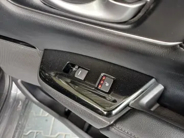 Honda CR-V 2.0i Hybrid 184CP 4×4 Automat