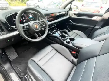 Porsche Cayenne /Panorama/Cameră