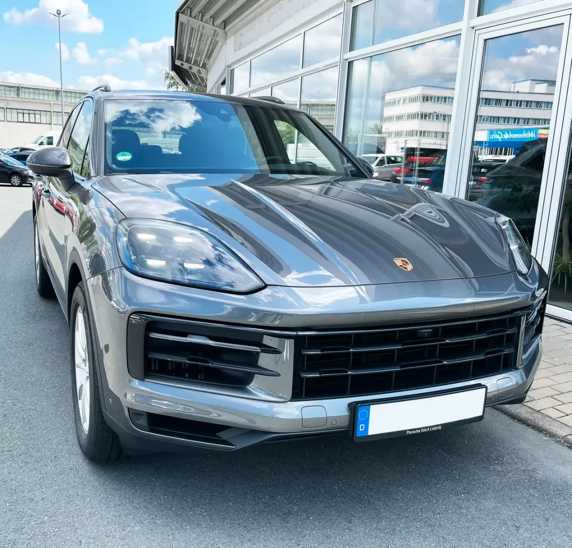 Porsche Cayenne /Panorama/Cameră