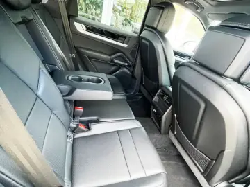 Porsche Cayenne /Panorama/Cameră
