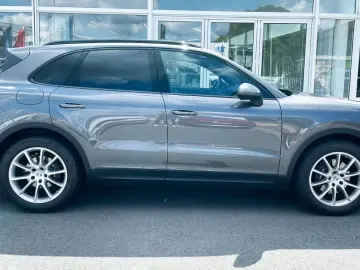 Porsche Cayenne /Panorama/Cameră
