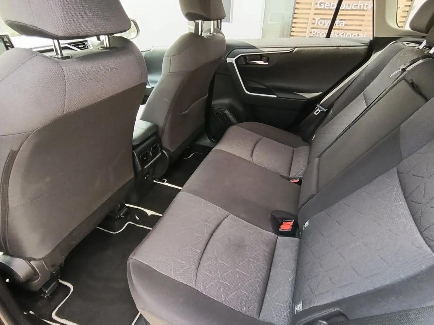 RAV4 2.5 Hybrid 4x4 Team Deutschland