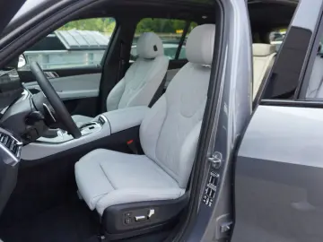 X5 M60i xDrive M Sport PRO Glasdach ACC 360Kamer